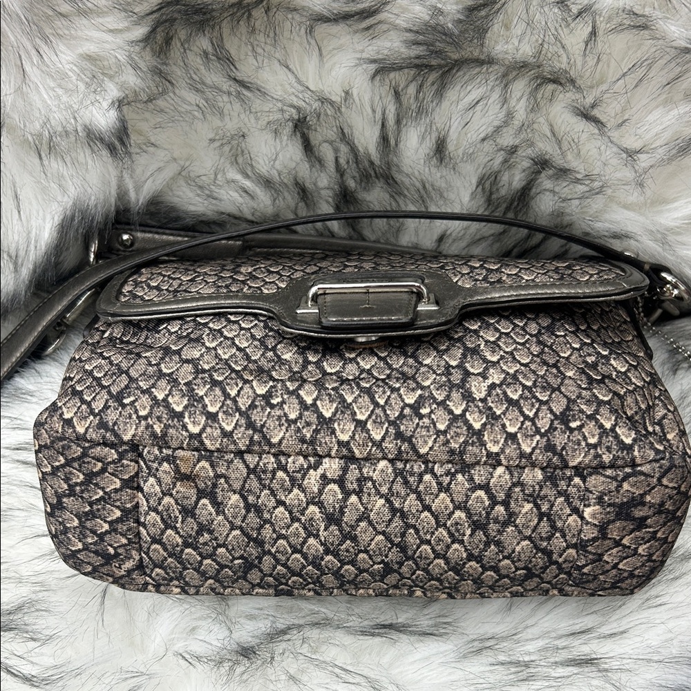 Coach Taylor Snake Pattern flap Crossbody handBag / crossbody - Picture 8 of 15